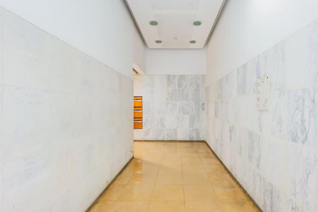 Lay Your At Avenida Da Liberdade Lissabon